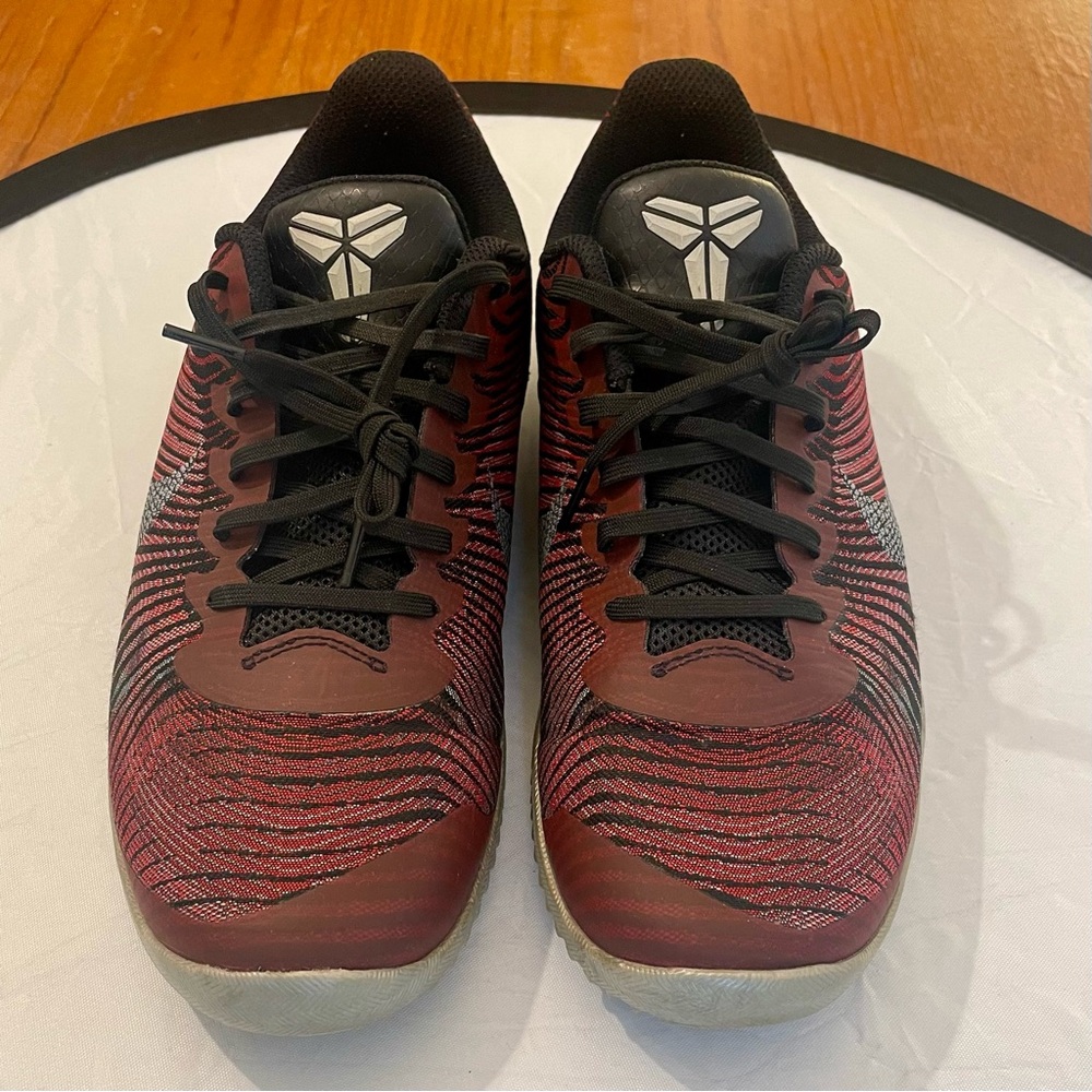 Nike Kobe KB Mentality 2 in dark red. Size 8.5! - Picture 3 of 9